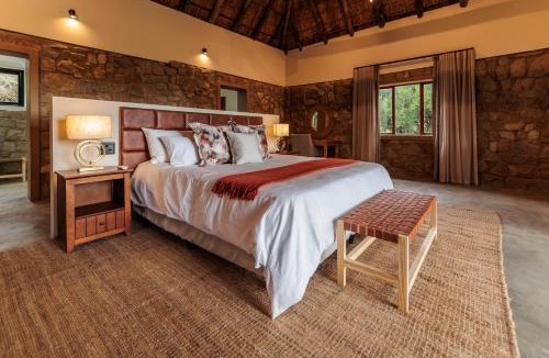 Sidbury Cabin | Induli Lodge - Amakhala Game Reserve