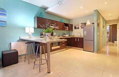 Bloubergstrand Apartment | Infinity Oceanview 303A