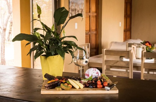 Hoedspruit House | Ingweyame Lodge