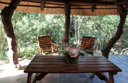 Mid Illovo Cabin | iNsingizi Lodge
