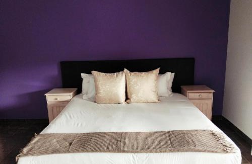 Helderberg Rural House | Into the Sunset Manor