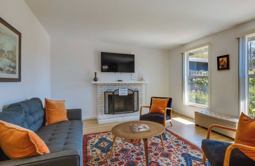 Novato House | Inviting Home w/ Patio: Walk to Downtown Novato!