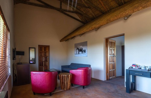 Vivo Cabin | Iphofolo Lodge