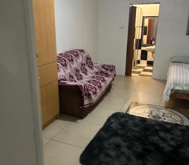 Belhar House | Iris Guest Room