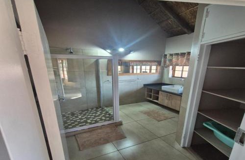 Silver Lakes Cabin | Isilwane Bush Camp