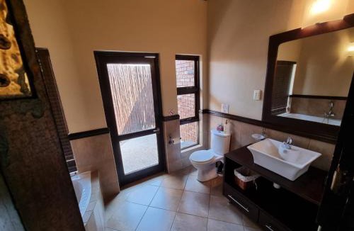 Bela-Bela Villa | Itaga View, Mabalingwe