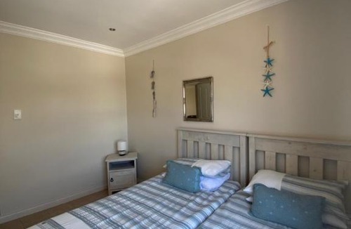 Jeffreys Bay Apartment | J-Bay Getaway