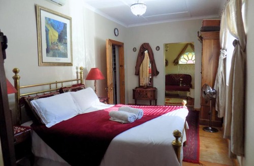 Parys Apartment | Jaloersplek Victorian On Vaal Main House