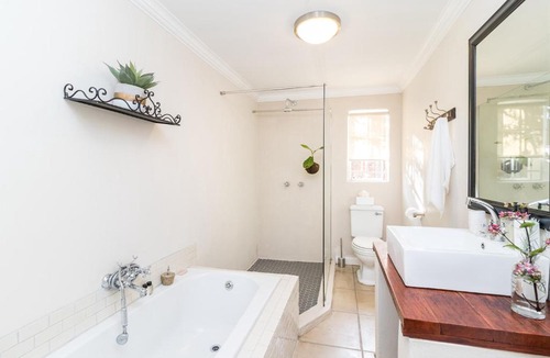 Tshwane Apartment | Jeppe house cottage
