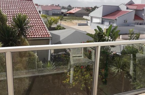 Port Owen House | Joans place
