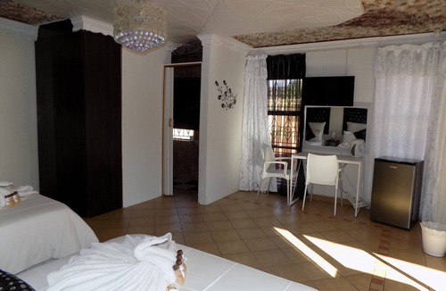 Moses Kotane House | Joezebel Guest House