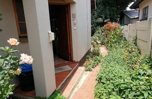 Alberton House | Joy on Joyce Guesthouse