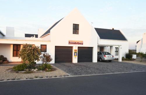 Dwarskersbos Apartment | Jubel n Juig Self Catering