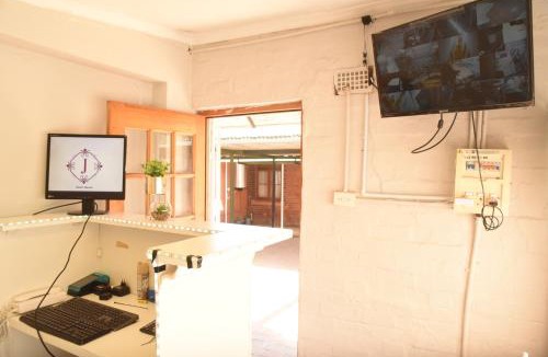 Hatfield House | Juraya guesthouse hatfield