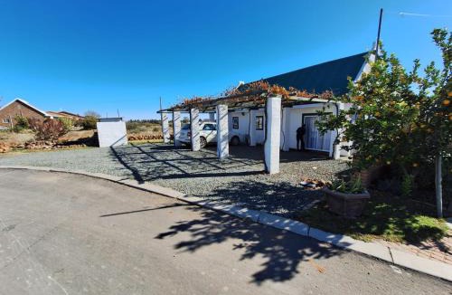 Orania House | Kairos Guesthouse Orania