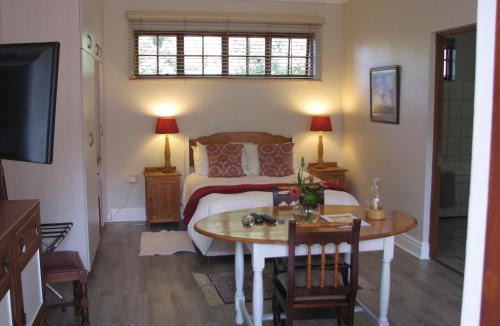 Grahamstown Bed & Breakfast | Kaiser's B&B
