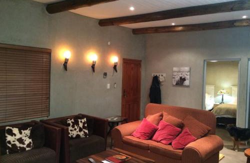 Khara Hais House | Kalahari Cottage