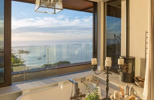 Camps Bay Villa | Kaleidoscope - Unveiling a Luxury Retreat Beyond Imagination