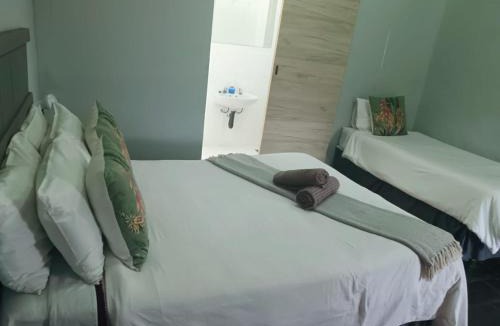 Vryburg Cabin | Kameelboom Lodge