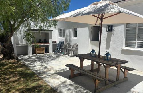 Route 62 House | Kandelaars Cottage