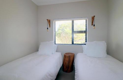 L'Agulhas House | Karen Close 3219