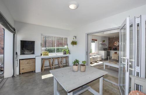 Yzerfontein House | Kariza