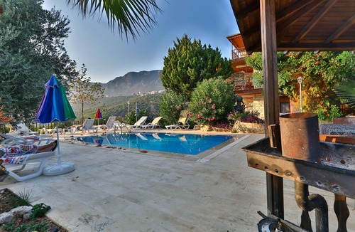 Kas Apartment | Kas Holiday Rental with Stunning Sea View and Swimming Pool (6 people)