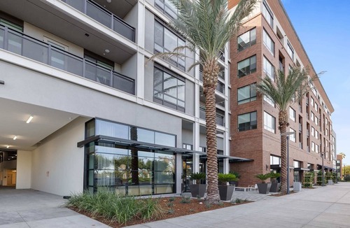 Santa Clara Apartment | Kasa | Light & Airy Room, Near SJC Airport | Santa Clara