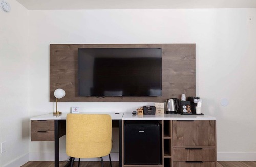Beresford Park Apartment | Kasa The Catrina | Take a Stroll in Central Park + San Mateo