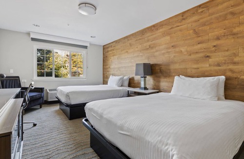 San Jose Apartment | Kasa The Row | Double Queen, Near Shopping + Dining