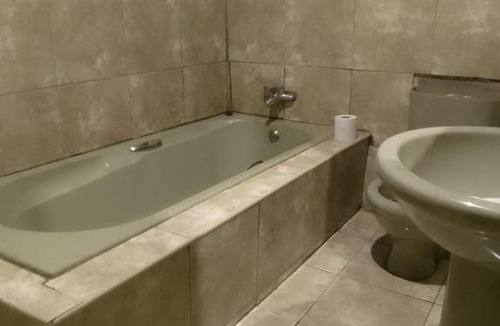 Katlehong House | Kathorus Short Term Rentals