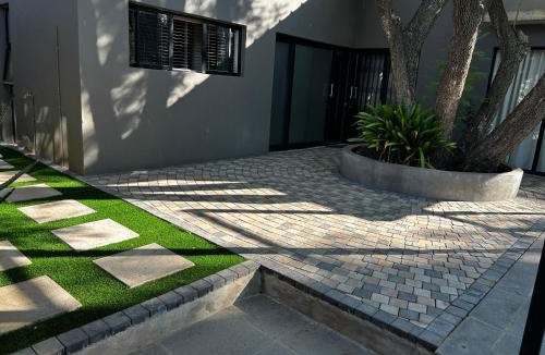 Bayswater Apartment | Katlego