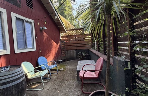Guerneville House | Kay’s Cabin | 2BR Mid-Term Stay Near Russian River