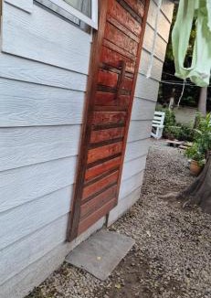 Knysna Central House | Keedols Inn & Backpackers