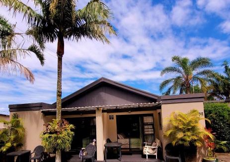 Nahoon Bed & Breakfast | Kennington Palms B&B/Self Catering