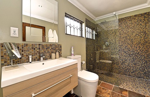 Thembisile House | Kgarebana Boutique Guesthouse