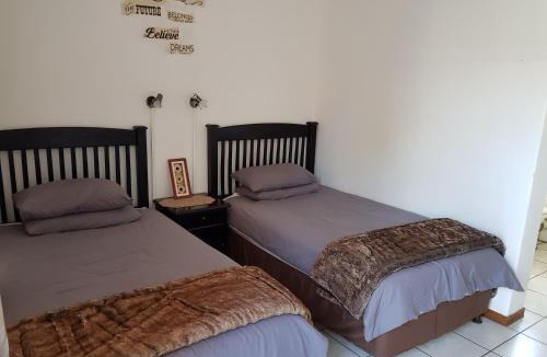 Kimberley House | Kgosi Lodge