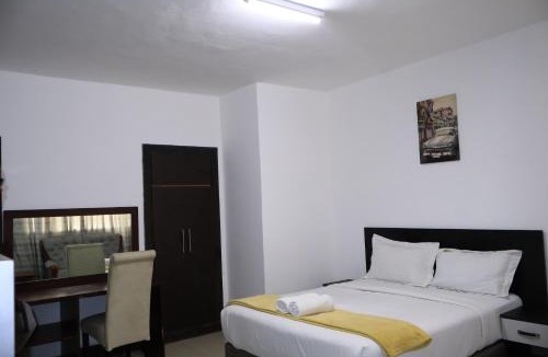 Muckleneuk House | Khaya Mnandi Leisure Suites