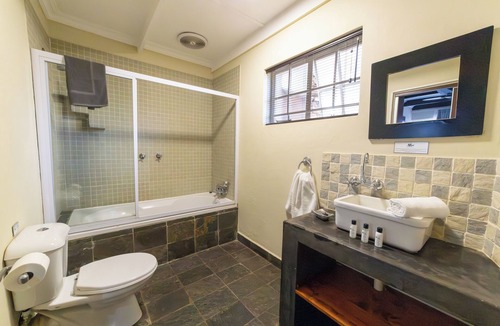 Schoemansville House | Khayamanzi Guesthouse