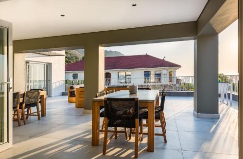 Mountainside House | Kianga
