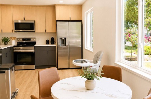 Willow Glen House | Kid/Pet-Friendly Entire 3BR Home w/AC Good for Extended Stays