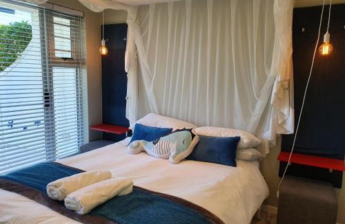 Velddrif Apartment | Kingfisher by the river - self catering