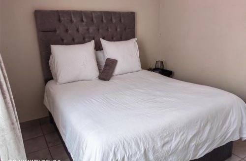 Katlehong Apartment | Klaasy's 1 bedroom Cosy home Johannesburg South