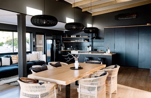 Rooiels Cabin | Klein Hangklip - Eco Mountain Cabin