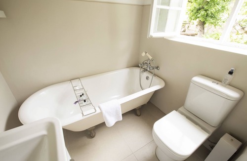 Cape Winelands House | Klein Waterval Riverside Lodge
