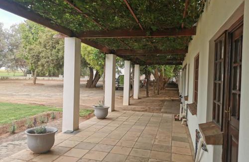 Renosterberg Apartment | Kleine Kaap - Selfsorg