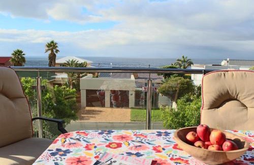 Kleinmond House | Kleinmond - Fairview on First