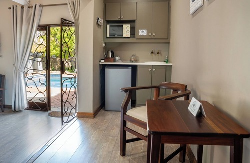 Bela-Bela House | Klip en Kristal Guest House