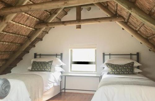 Beaufort West Cabin | Ko Ka Tsara Bush Camp