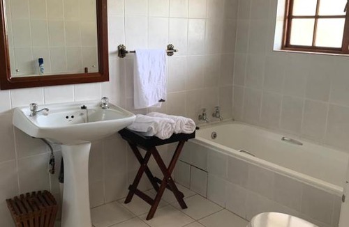 Groenvlei Cabin | Kransberg Country Lodge Guest Farm